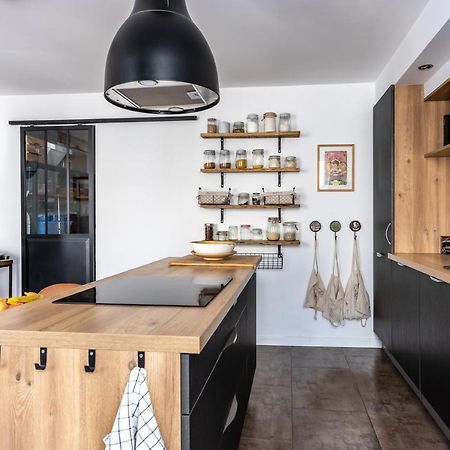 Ferienwohnung 90M2 Renove - Terrasse En Plein Coeur De Marseilles Exterior foto